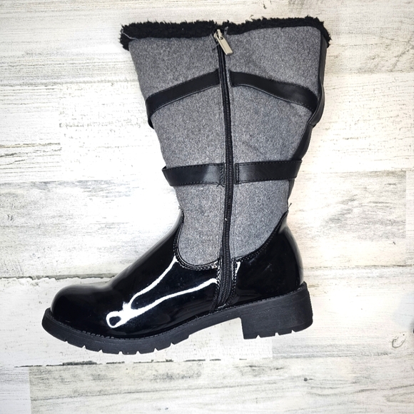 Women's Catherines Black & Gray Boots Side Zipper Mid Calf 8W Fleece Lined - Picture 4 of 11